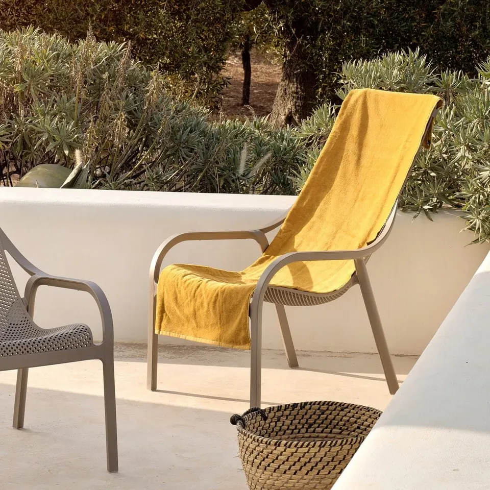 Nardi Strandtuch telo mare Net Lounge senape in senfgelb, weiches Mikrofaser-Handtuch für Strand und Pool