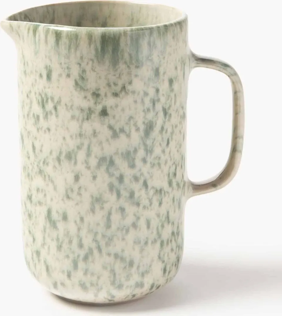 Handgefertigter Krug aus Keramik 890 ml mit kunstvollem Design und robustem Griff