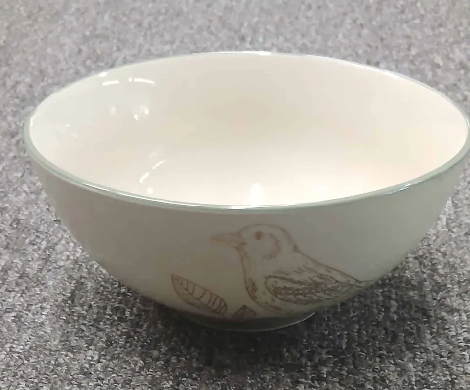 Schale Oiseau aus Keramik mit Vogelmotiv, dekorative Obstschale für Wohnzimmer oder Küche