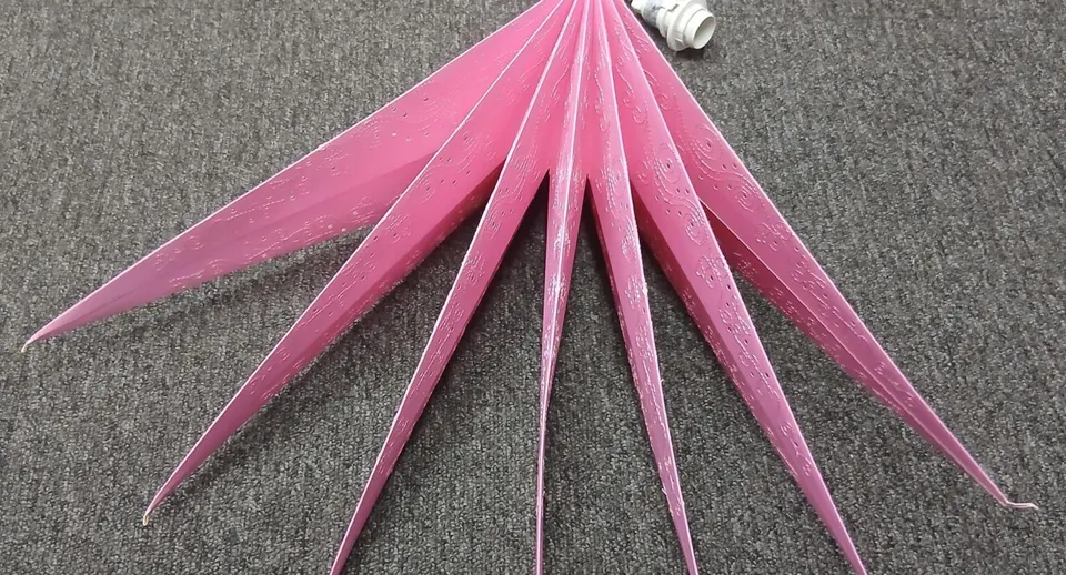 Deko-Leuchte mit Kabel für stimmungsvolle Beleuchtung und modernes Design