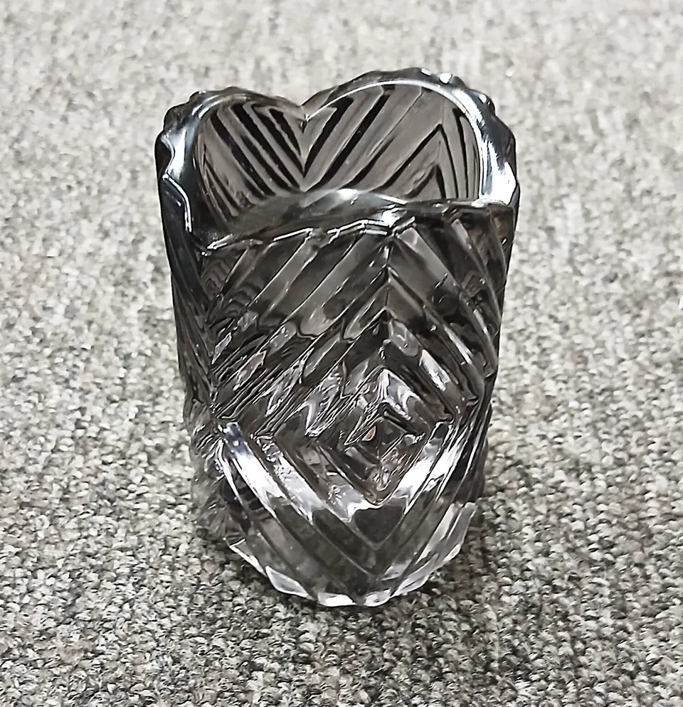 Kerzenständer Blume aus Metall in Blumenform für dekorative Kerzenhalterung