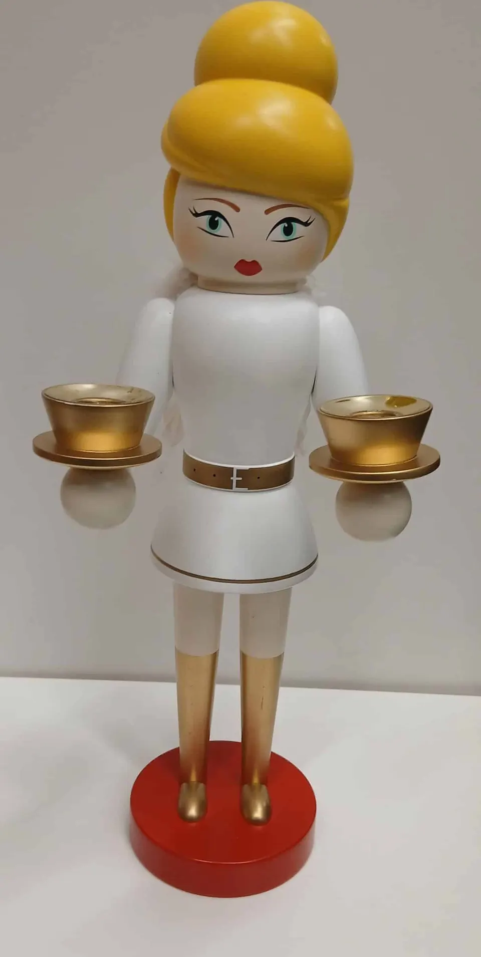 Kerzenhalter Stella GURIA Design eleganter moderner Kerzenständer aus Metall für Wohnraumdekoration